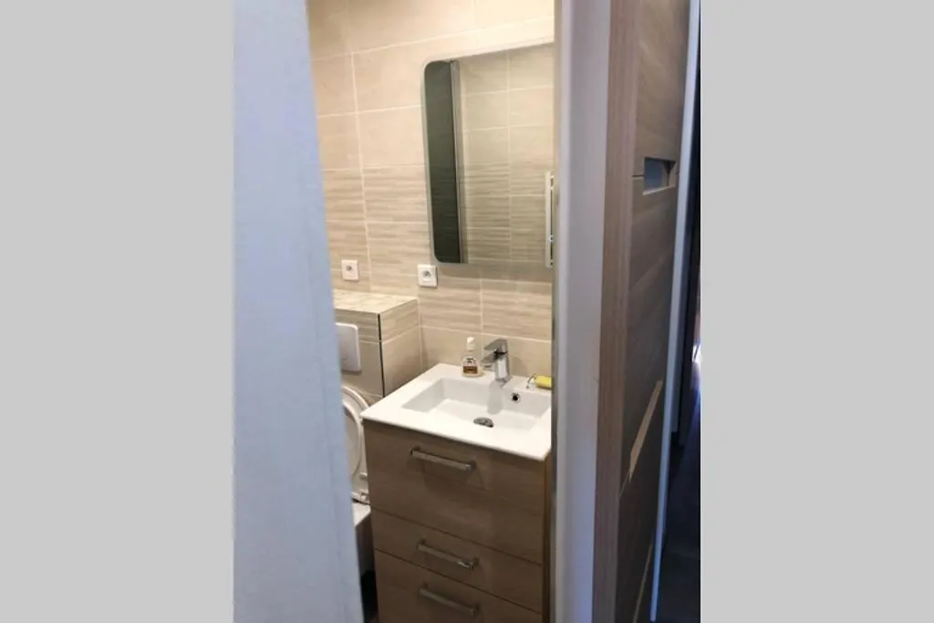 T2 33M² En Residence Privee Avec Piscine Sanary France