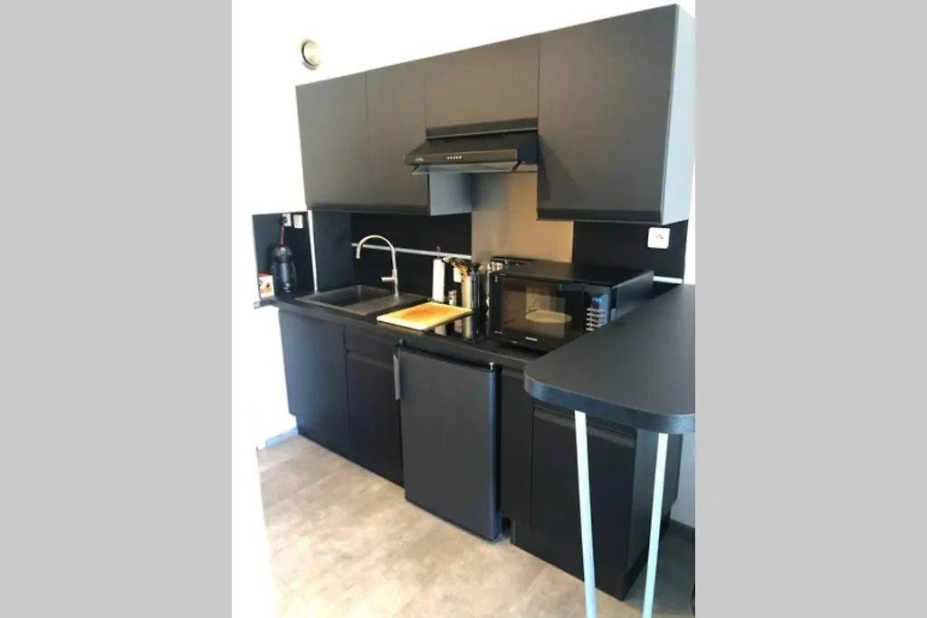 T2 33M² En Residence Privee Avec Piscine Sanary